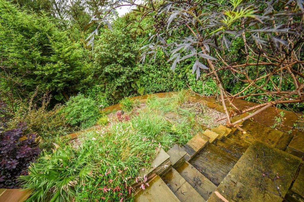 Luxurious & Tranquil Riverside Getaway Great Harwood Bagian luar foto