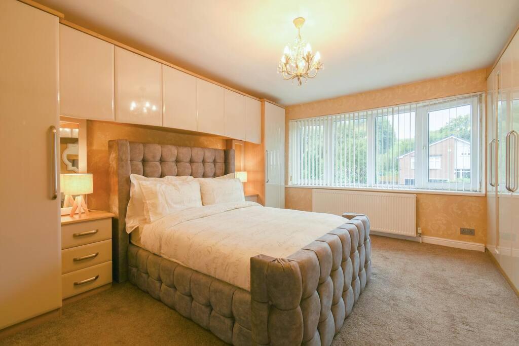 Luxurious & Tranquil Riverside Getaway Great Harwood Bagian luar foto